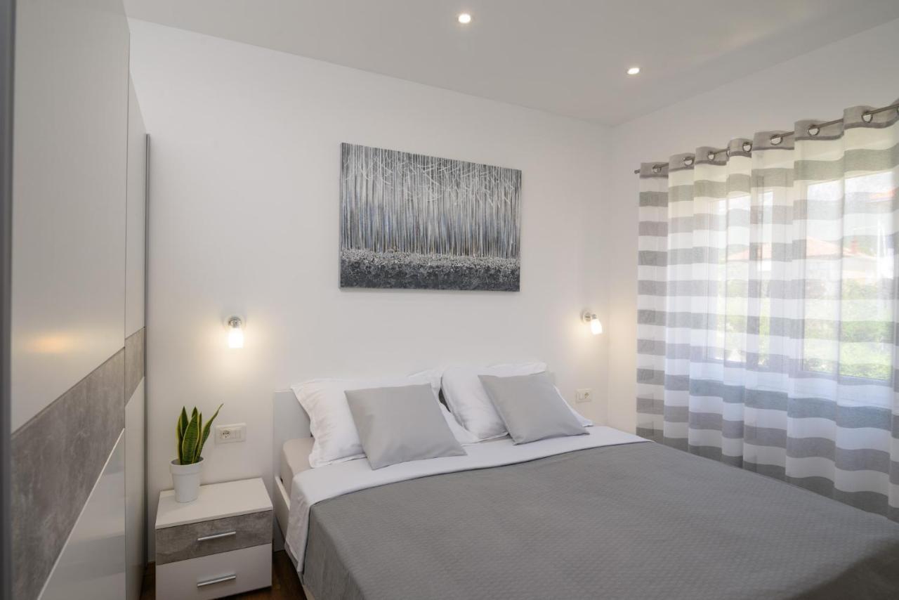 Apartment Silver Star Каштела Екстер'єр фото
