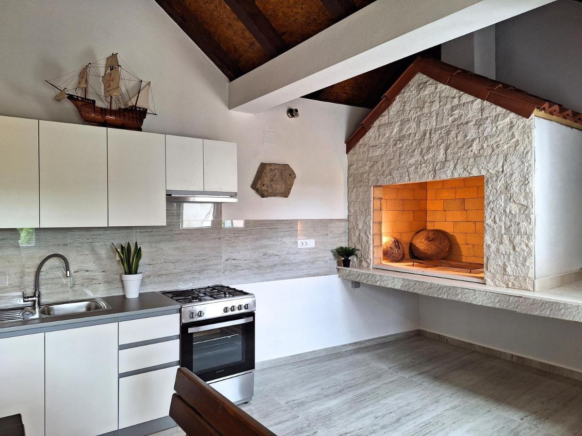 Apartment Silver Star Каштела Екстер'єр фото